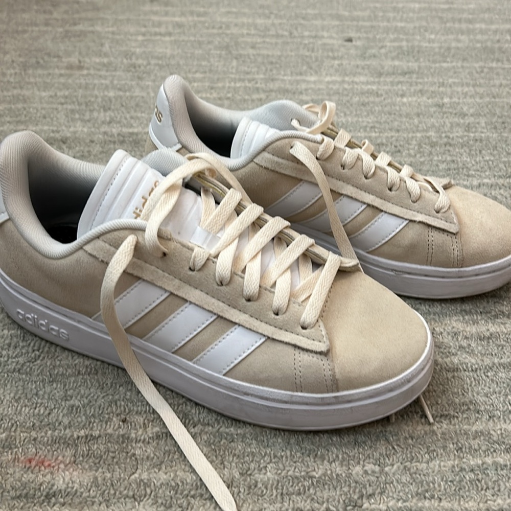 adidas Women's Beige and White Suede Campus-Style Sneakers